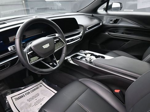 Used 2024 Cadillac Lyriq Tech image 28