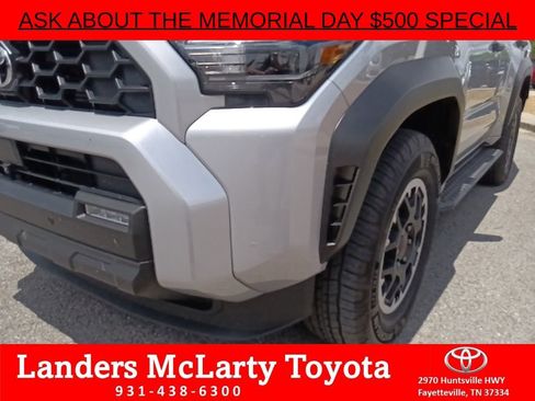 Used 2025 Toyota 4Runner TRD Off-Road Premium AWD/4WD image 9