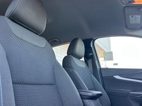 Used 2023 Chevrolet Bolt EUV LT image 17