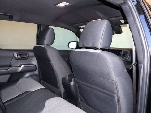 Used 2023 Toyota Tacoma TRD Sport V6 image 43