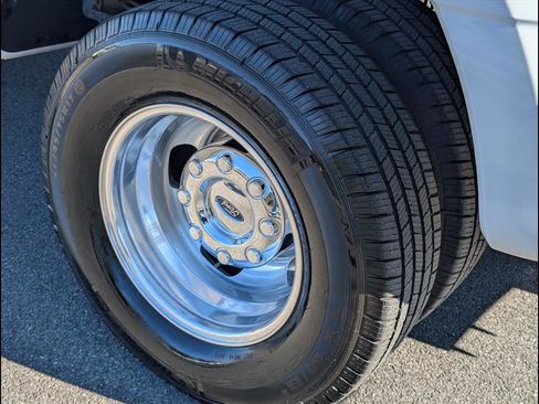 Used 2025 Ford F350 XL w/ 360-Degree Camera Package image 21