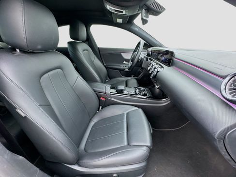 Used 2023 Mercedes-Benz CLA 250 image 20