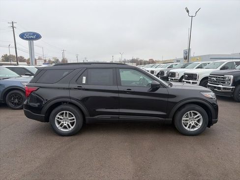 New 2026 Ford Explorer Active w/ Active Comfort Package image 7