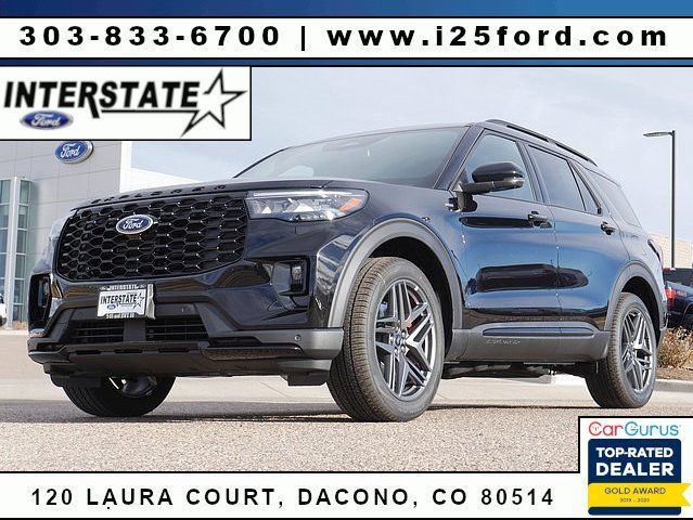 New 2026 Ford Explorer ST-Line w/ ST-Line Street Pack AWD/4WD image 1