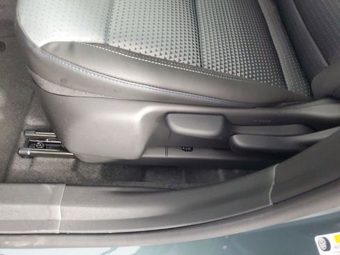 New 2026 Chevrolet Trax LT w/ Midnight Edition FWD image 29
