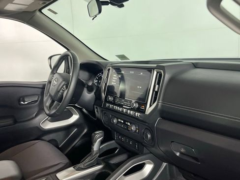 Used 2025 Nissan Frontier SV w/ SV Convenience Package image 29