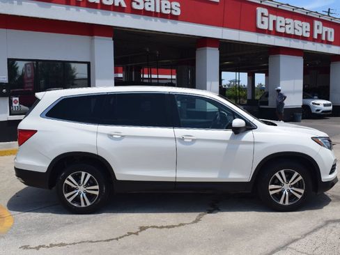 Used 2017 Honda Pilot EX-L image 3