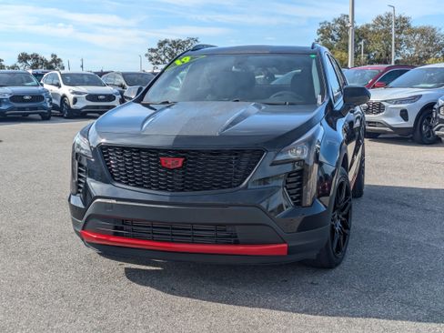 Used 2019 Cadillac XT4 Sport w/ Cold Weather Package image 7