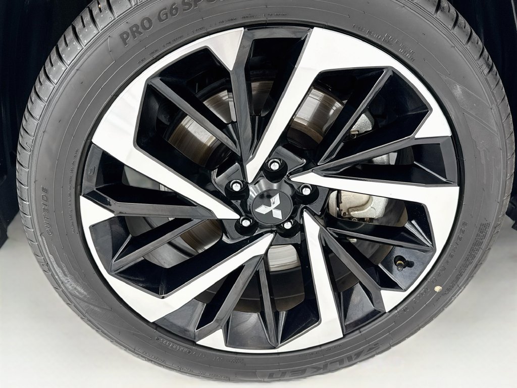 Used 2024 Mitsubishi Outlander SE FWD image 31