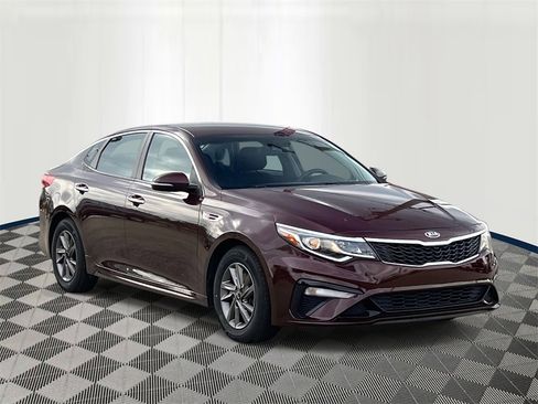 Used 2020 Kia Optima LX image 6