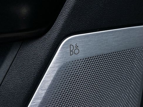 Used 2024 Ford F150 Platinum w/ Equipment Group 702A High image 9