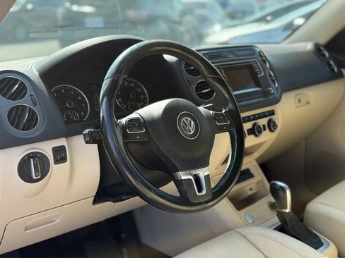 Used 2016 Volkswagen Tiguan S FWD image 14