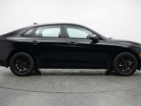 Used 2025 Kia K5 LXS FWD image 11
