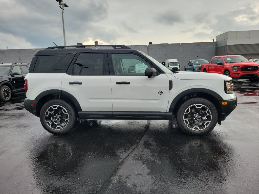 New 2026 Ford Bronco Sport Outer Banks w/ Outer Banks Tech Package+ AWD/4WD image 3