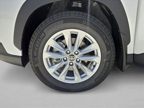 New 2026 Toyota Corolla Cross LE FWD image 10