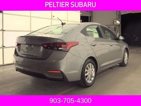 Used 2022 Hyundai Accent SEL image 4