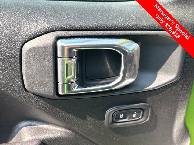 Used 2026 Jeep Wrangler Sport AWD/4WD image 13