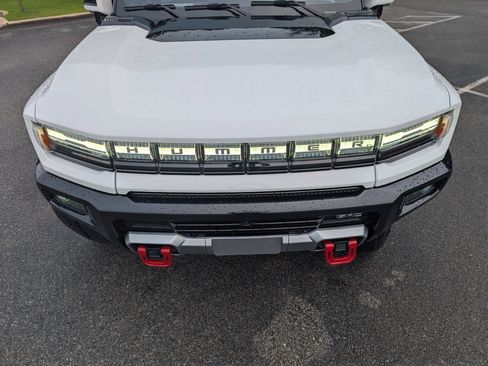 Used 2025 GMC Hummer EV 2X w/ LPO, Sport Package AWD/4WD image 12
