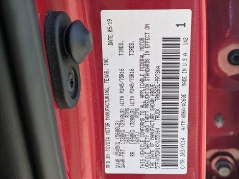 Used 2019 Toyota Tacoma SR5 RWD image 15