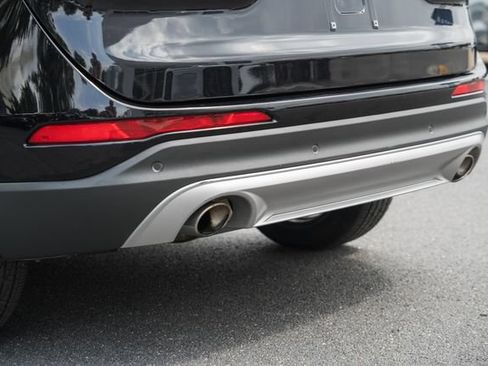 Used 2020 Lincoln Corsair AWD w/ Premium Package image 8