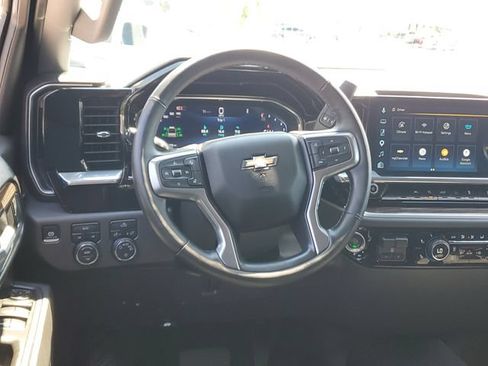 Used 2025 Chevrolet Silverado 1500 LT w/ Convenience Package II AWD/4WD image 12