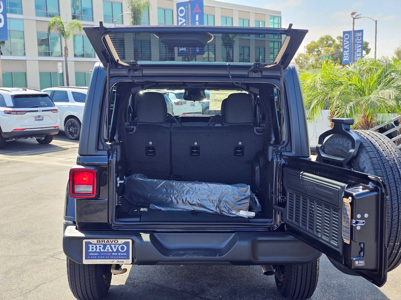 New 2026 Jeep Wrangler Unlimited Sport AWD/4WD image 10