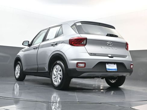 Certified 2026 Hyundai Venue SE FWD image 25