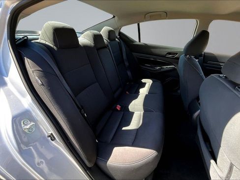 Used 2024 Nissan Altima 2.5 SV image 26