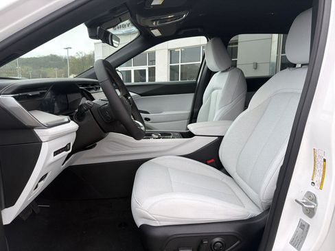 New 2026 Jeep Cherokee Laredo AWD/4WD image 21