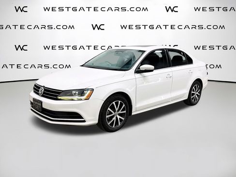 Used 2017 Volkswagen Jetta SE image 1