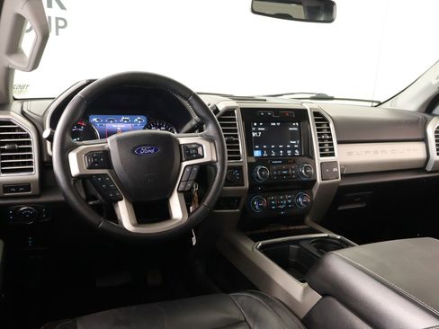 Used 2017 Ford F250 Lariat w/ Chrome Package image 2