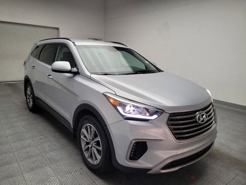 Used 2018 Hyundai Santa Fe SE FWD image 13