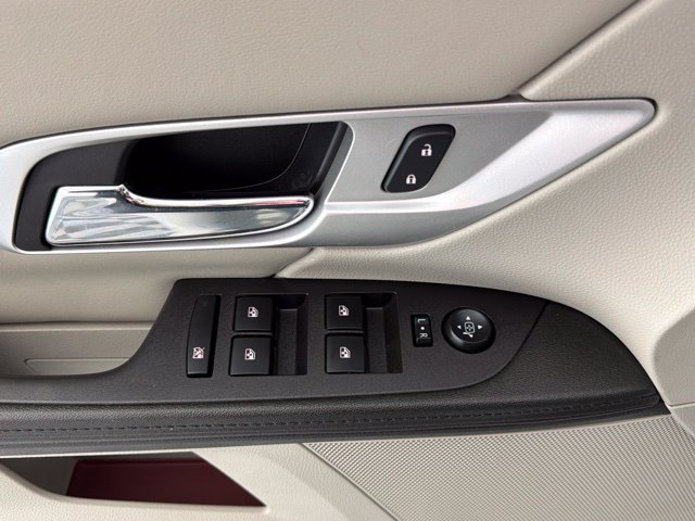 Used 2017 GMC Terrain SLE FWD image 14