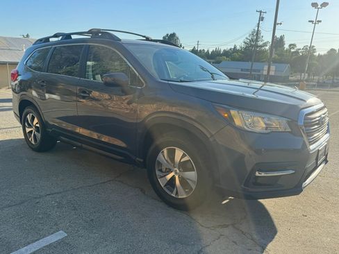 Used 2019 Subaru Ascent Premium AWD/4WD image 10