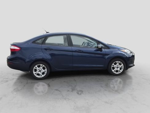 Used 2016 Ford Fiesta SE w/ Cold Weather Package FWD image 9