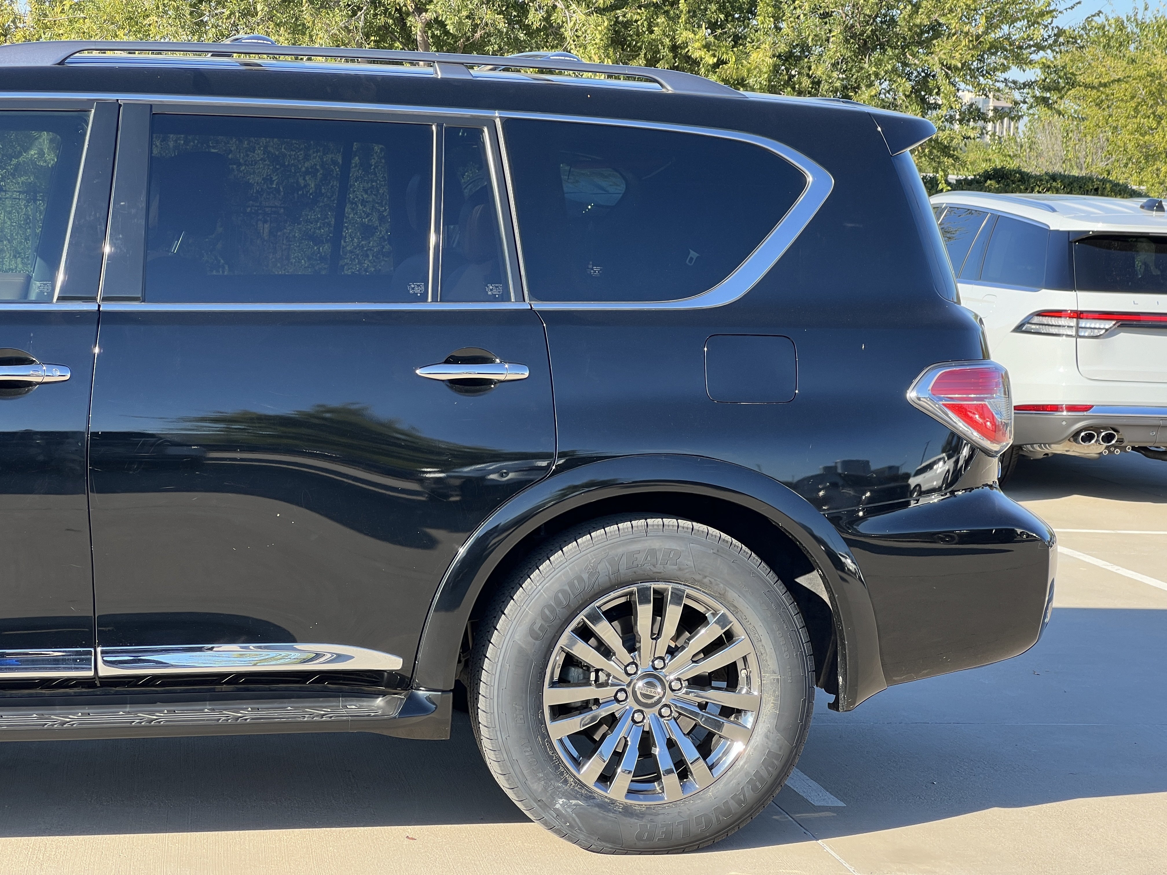 Used 2018 Nissan Armada Platinum w/ Captain Seat Package AWD/4WD image 6