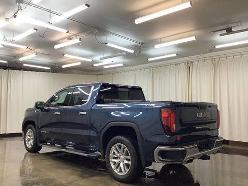 Used 2022 GMC Sierra 1500 SLT w/ SLT Premium Package image 11
