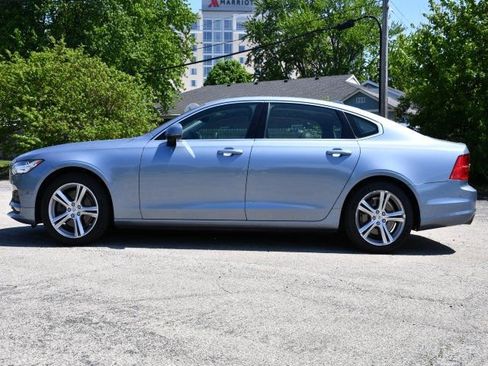 Used 2018 Volvo S90 T5 Momentum w/ Convenience Package AWD/4WD image 4