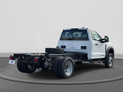 New 2026 Ford F450 XL w/ XL Chrome Package image 5