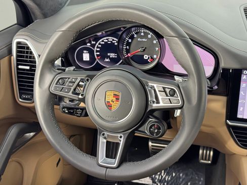 Used 2019 Porsche Cayenne Turbo image 22