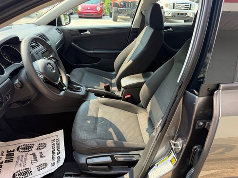 Used 2016 Volkswagen Jetta S FWD image 7