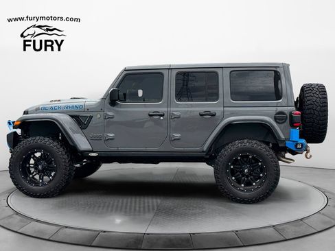 Used 2022 Jeep Wrangler Unlimited Rubicon w/ Xtreme Recon 35" Tire Package AWD/4WD image 7