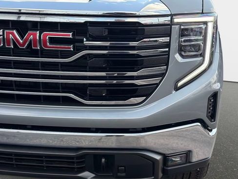 New 2026 GMC Sierra 1500 SLT w/ SLT Premium Package AWD/4WD image 9