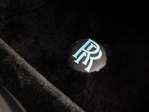 Used 2019 Rolls-Royce Wraith RWD image 39
