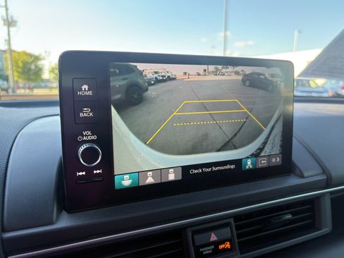 Certified 2023 Honda Pilot Touring image 18