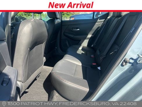 Used 2025 Nissan Sentra SR w/ SR Premium Package FWD image 7