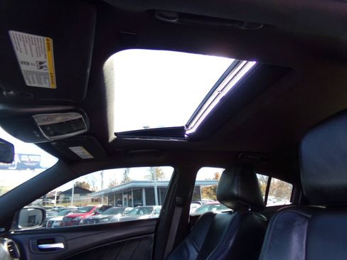 Used 2023 Dodge Charger SXT w/ Plus Group image 28