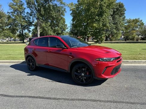 Used 2024 Dodge Hornet R/T Plus image 2