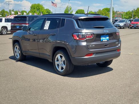 Used 2023 Jeep Compass Latitude w/ Sun and Sound Group AWD/4WD image 12