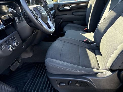 Used 2022 GMC Sierra 1500 Elevation image 9